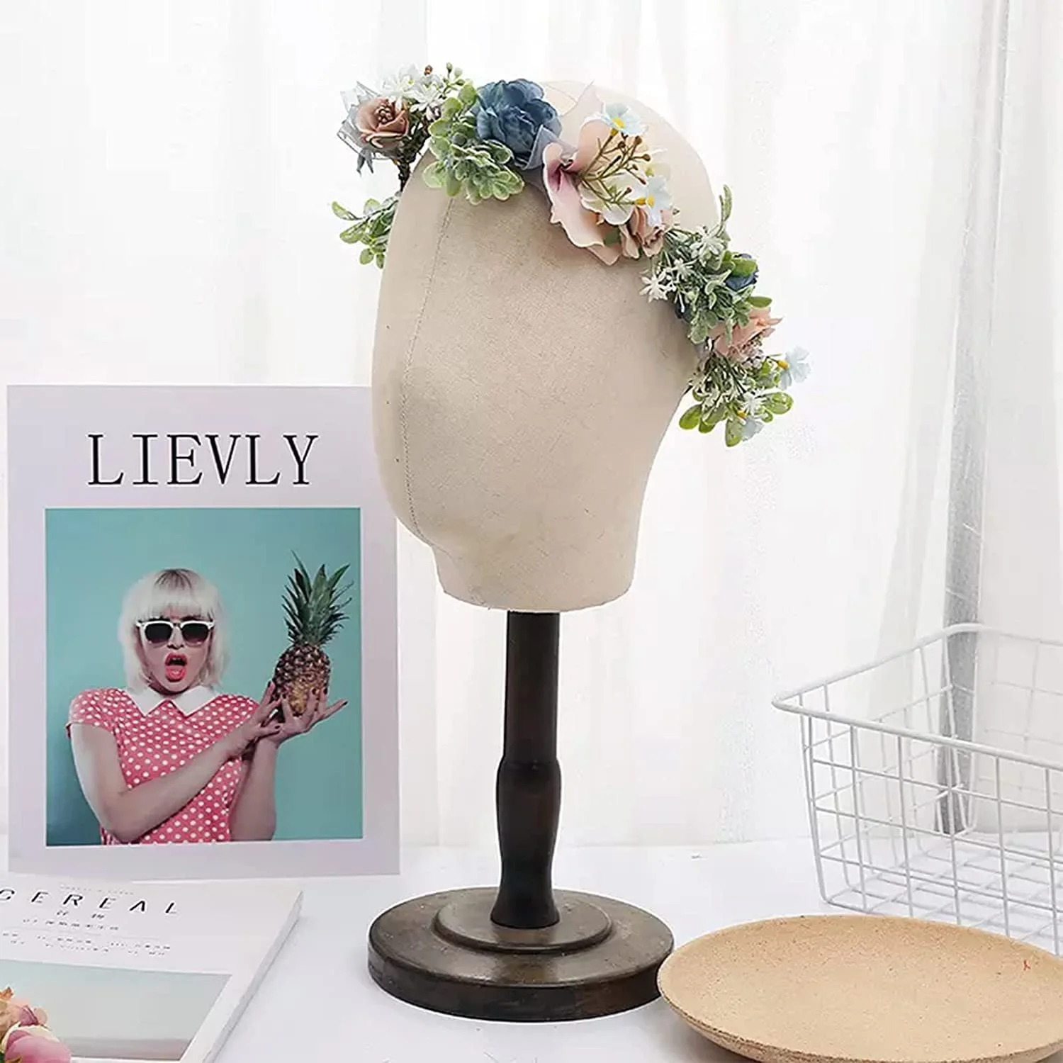 Вінок на голову зі штучних квітів, блакитне озеро, фото №6 Вінок на голову зі штучних квітів, блакитне озеро, фото №6