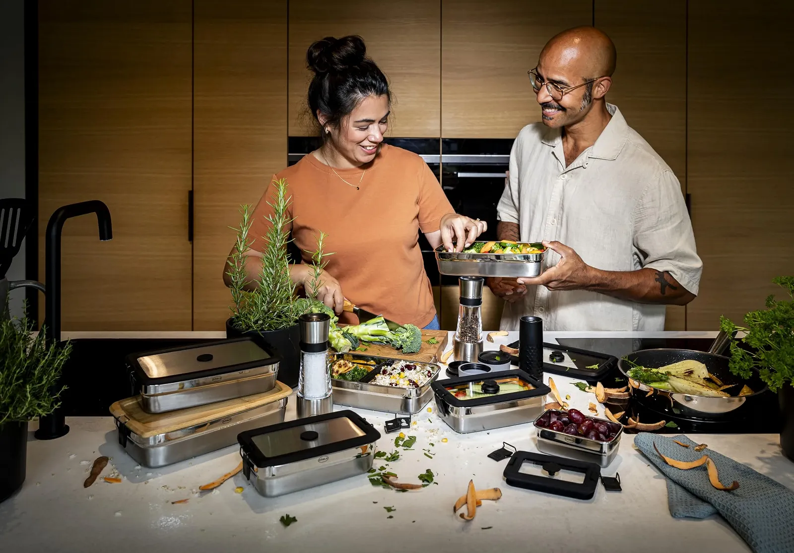 Пательня RОSLE Elegance ProCeraPlus, антипригарна, Діаметр 24 см, Срібна, фото №3 Пательня RОSLE Elegance ProCeraPlus, антипригарна, Діаметр 24 см, Срібна, фото №3