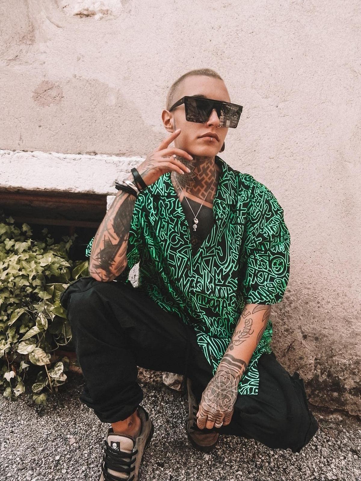 Сонцезахисні окуляри FEISEDY Модні великі з плоским верхом Siamese Lens без оправи UV400, фото №7 Сонцезахисні окуляри FEISEDY Модні великі з плоским верхом Siamese Lens без оправи UV400, фото №7