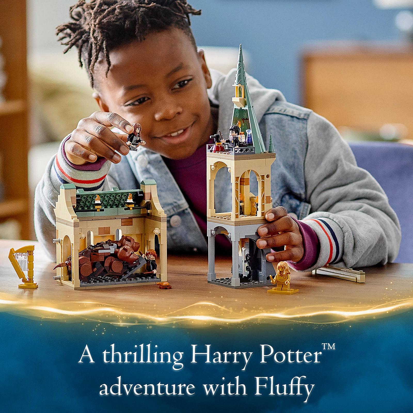 Конструктор LEGO Harry Potter 76387 Хогвартс: Встреча с Флаффи для возраста 8+ лет с Гермионой Мини фигурка в золотом цвете, фото №9