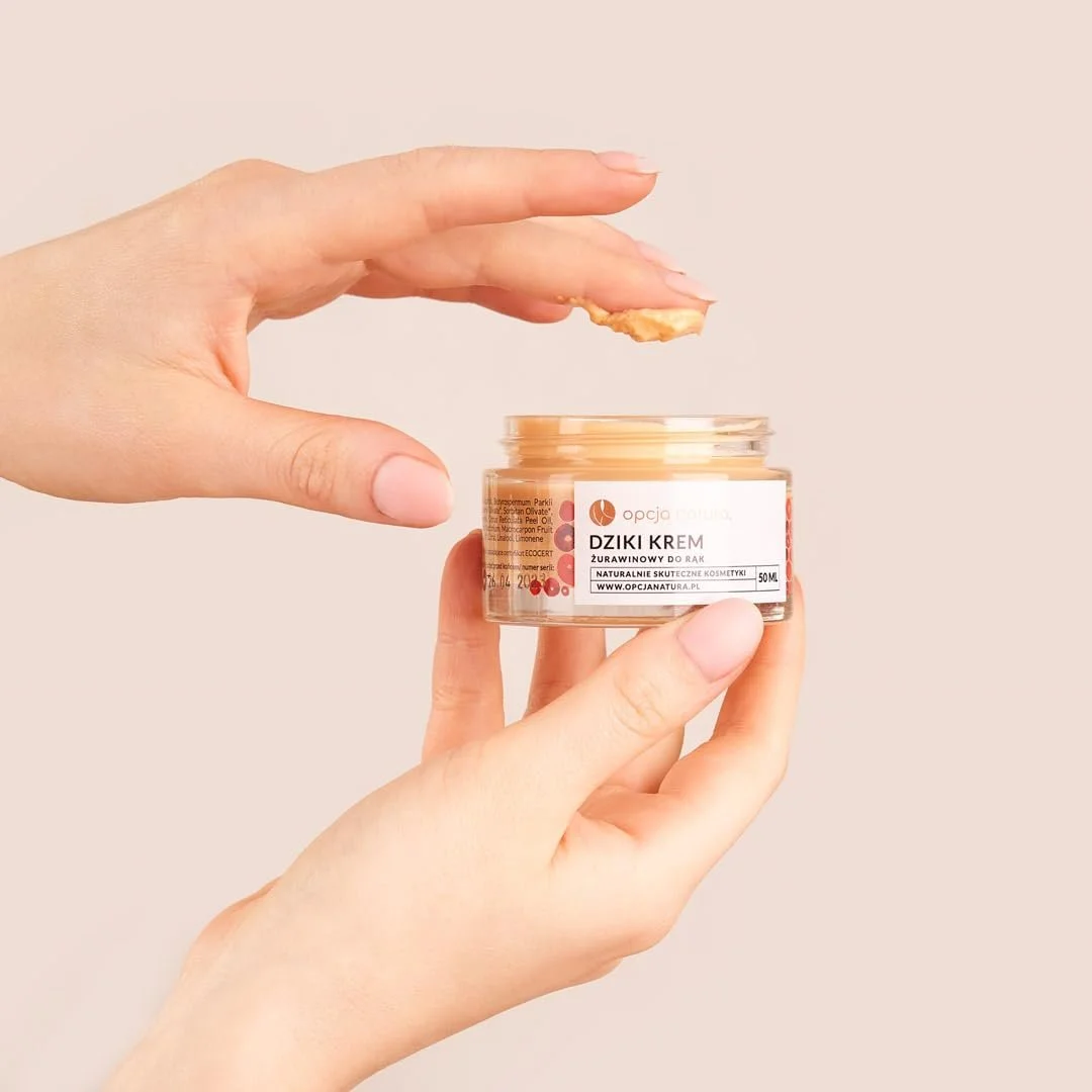 Крем для рук Dziki Opcja Natura 5% Urea Екстракт журавлини, мандарин і лайм 50 мл, фото №3 Крем для рук Dziki Opcja Natura 5% Urea Екстракт журавлини, мандарин і лайм 50 мл, фото №3