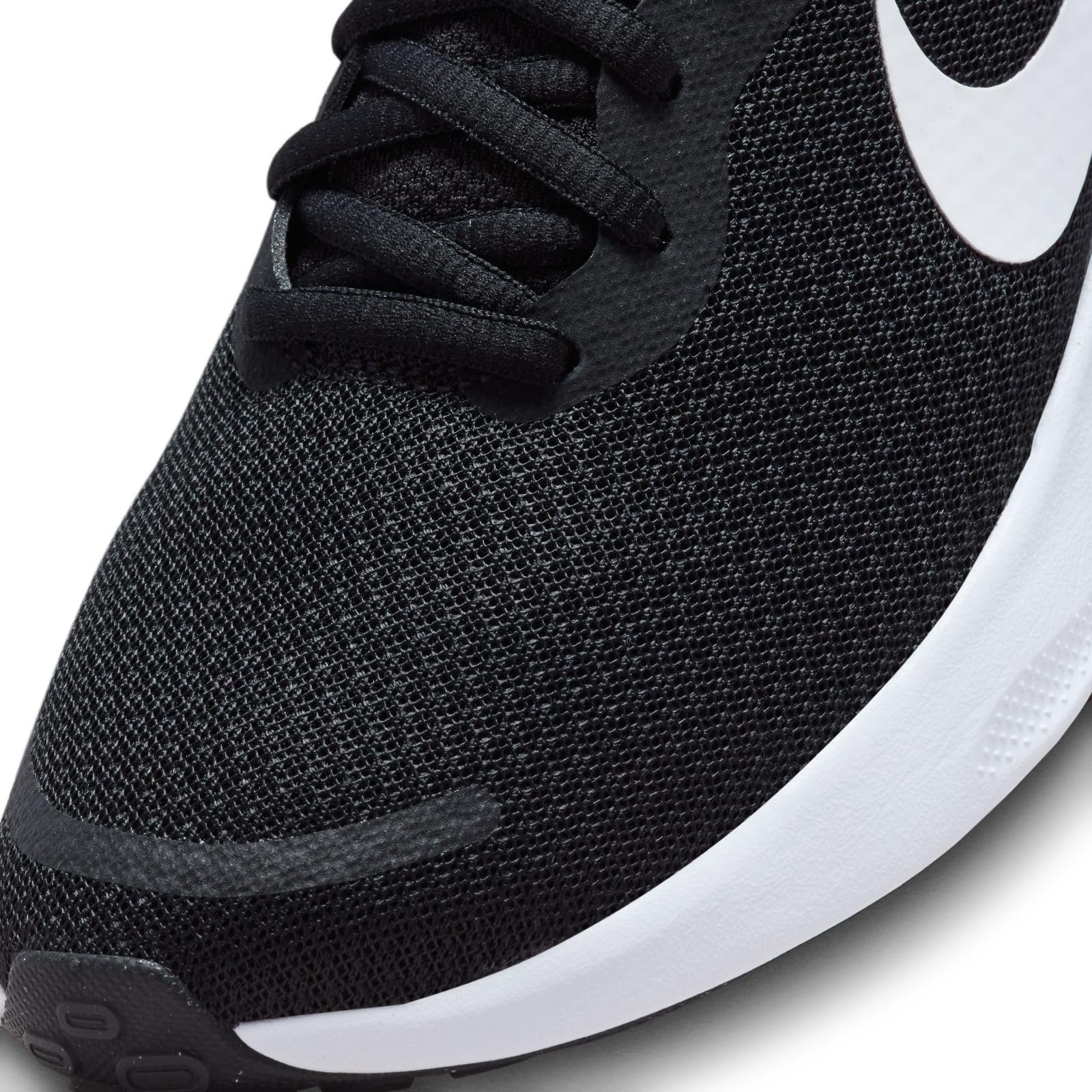 Кроссовки Nike Revolution 7 Black/White, фото №4 Кроссовки Nike Revolution 7 Black/White, фото №4