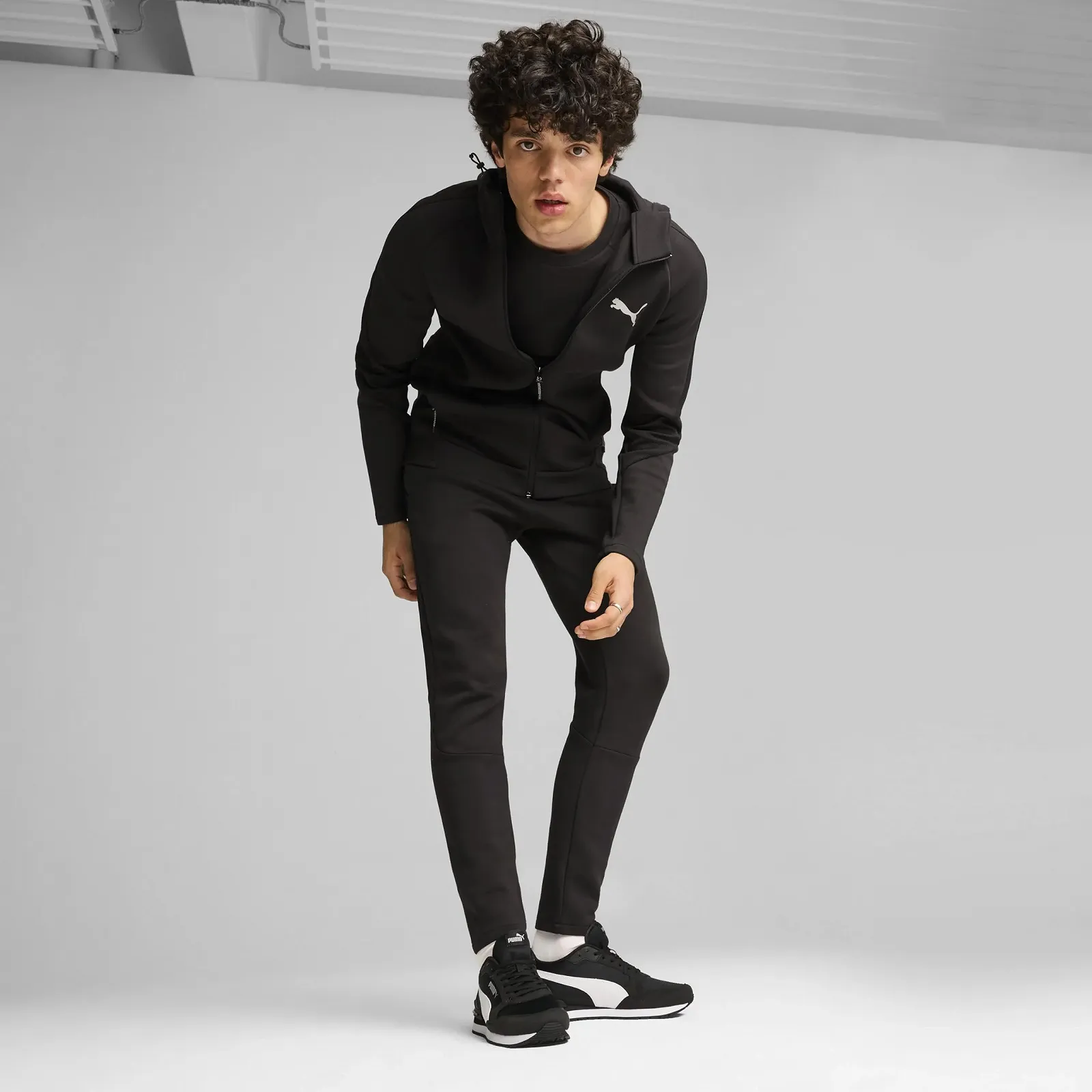 Кросівки PUMA St Runner V4 Mesh, фото №2 Кросівки PUMA St Runner V4 Mesh, фото №2