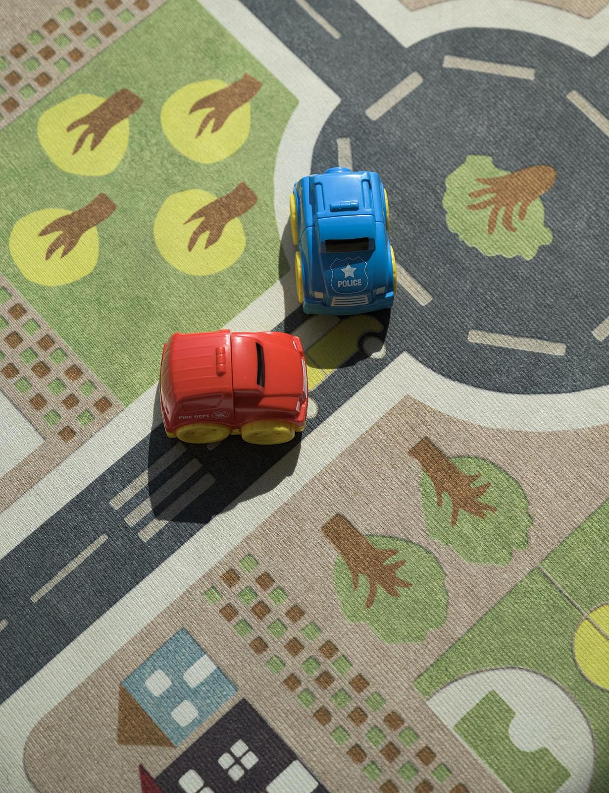 Іграшкові машинки e-floor Набір 2 штуки для дітей для килима з вулицею, фото №9 Іграшкові машинки e-floor Набір 2 штуки для дітей для килима з вулицею, фото №9