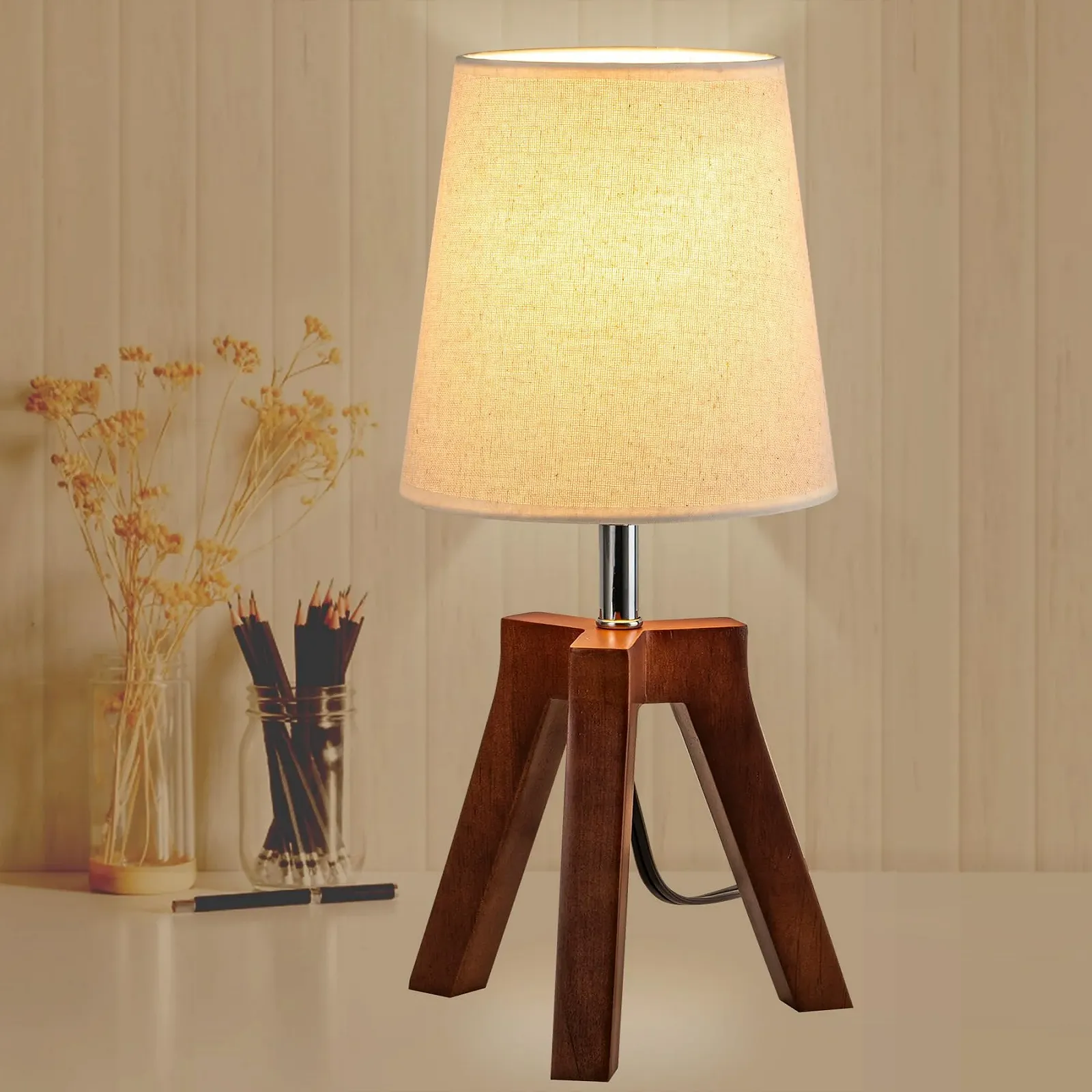 Приліжкова лампа Dreamholder дерев'яна, штатив, лляний абажур, основа горіх, фото №1