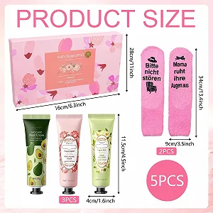 Подарочный набор для женщин с 3 кремами для рук и 1 парой носков synthetic.ua - Фото 1