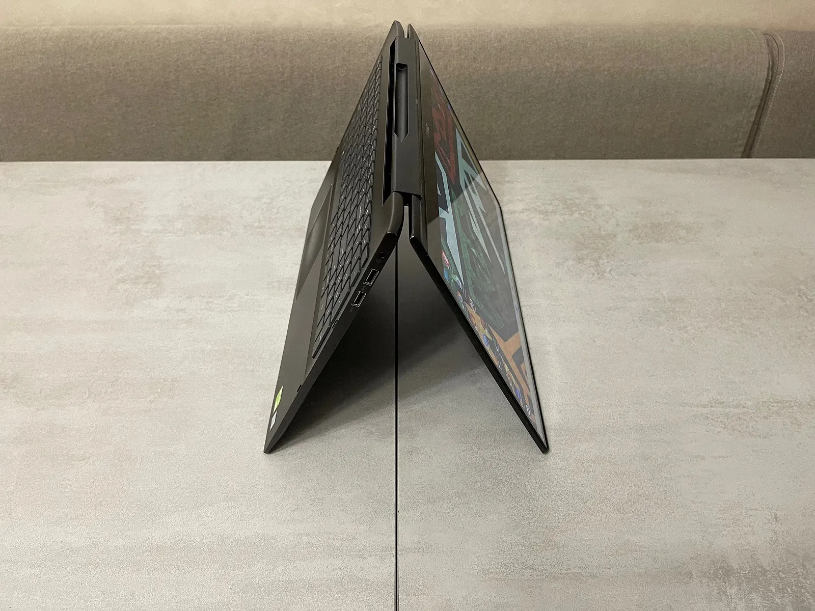 Ноутбук-трансформер Dell Inspiron 7590, 15,6" 4K IPS сенсор, i7-8565U, 16GB, 512GB SSD, NVIDIA GeForce MX250 2GB, фото №5 Ноутбук-трансформер Dell Inspiron 7590, 15,6" 4K IPS сенсор, i7-8565U, 16GB, 512GB SSD, NVIDIA GeForce MX250 2GB, фото №5