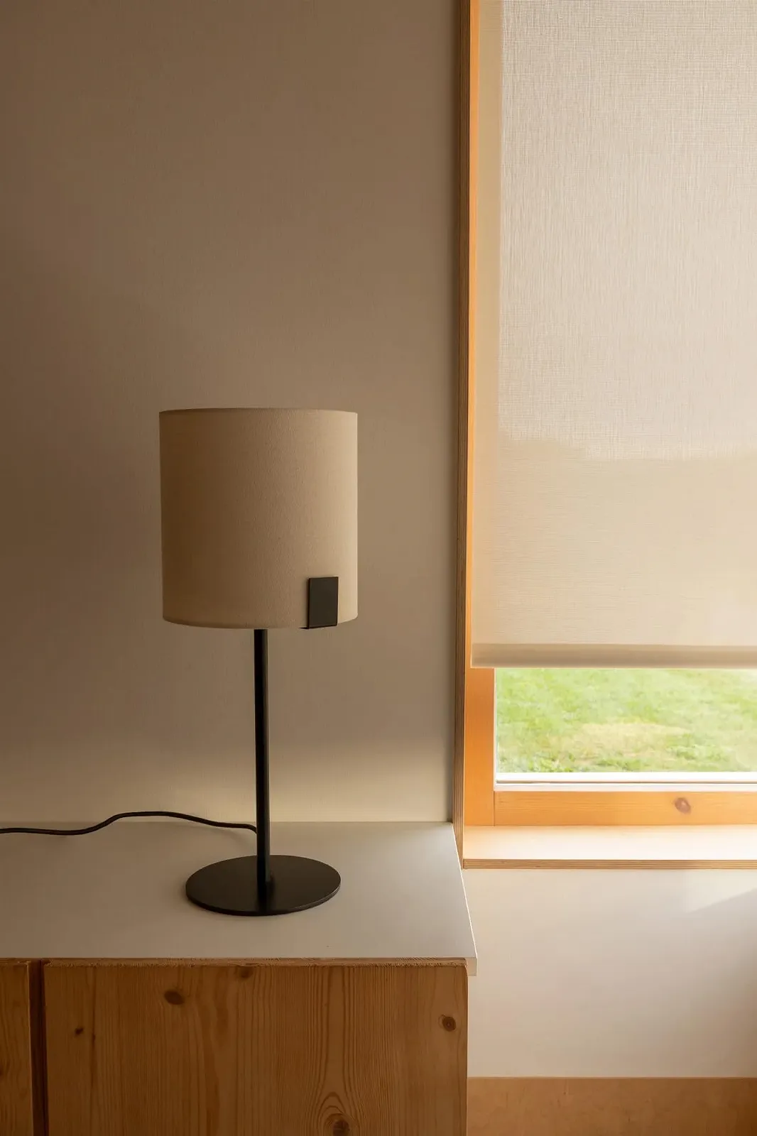 Настільна лампа Faro NILA Матовий чорний з кремовим абажуром, фото №3