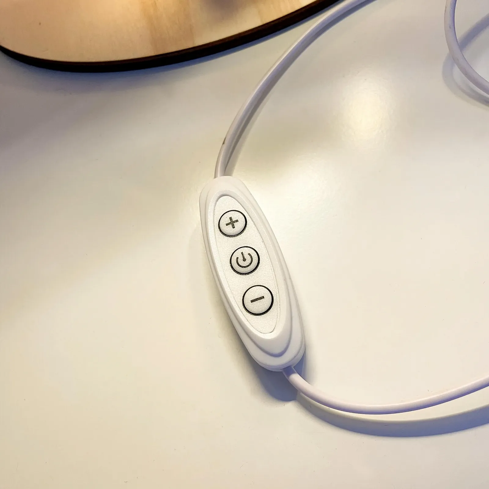 Настільна лампа Namofactur USB Фанера тополі, фото №6