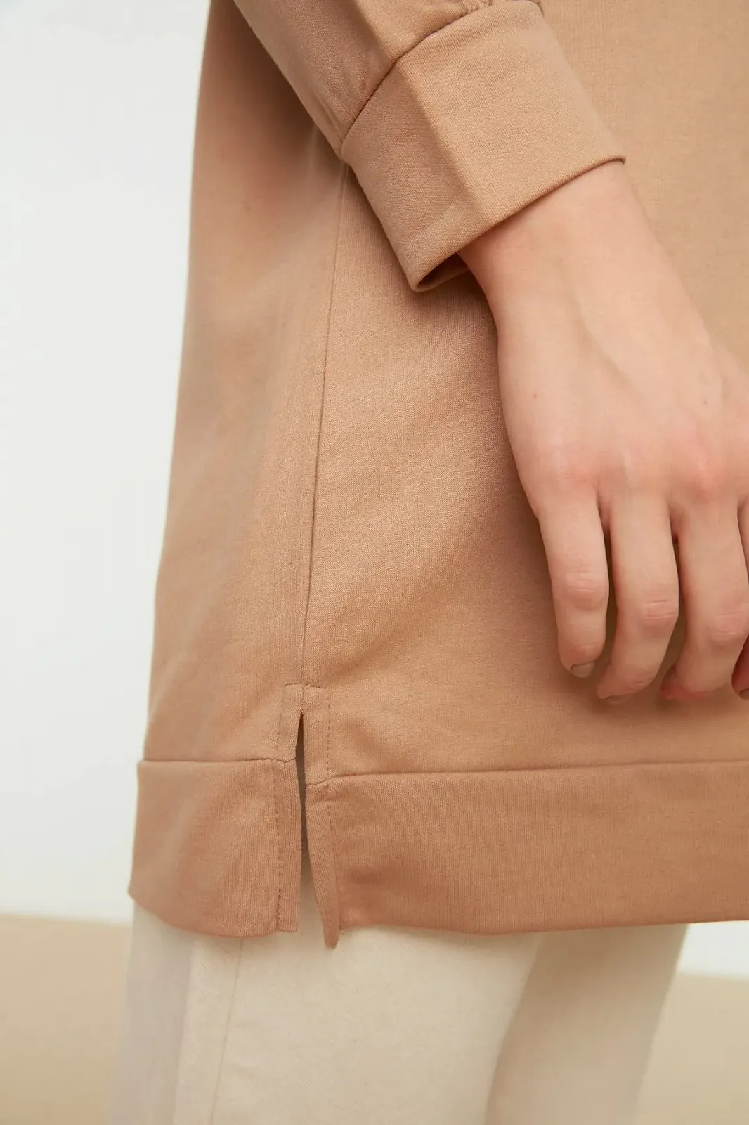 Женский вязаный свитшот TRENDYOL Basic с воротником-стойкой, бежевый, фото №4