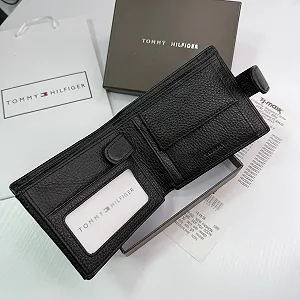 Чоловічий гаманець з натуральної шкіри Tommy Hilfiger ціна на synthetic.ua - Фото 1 Чоловічий гаманець з натуральної шкіри Tommy Hilfiger synthetic.ua - Фото 1