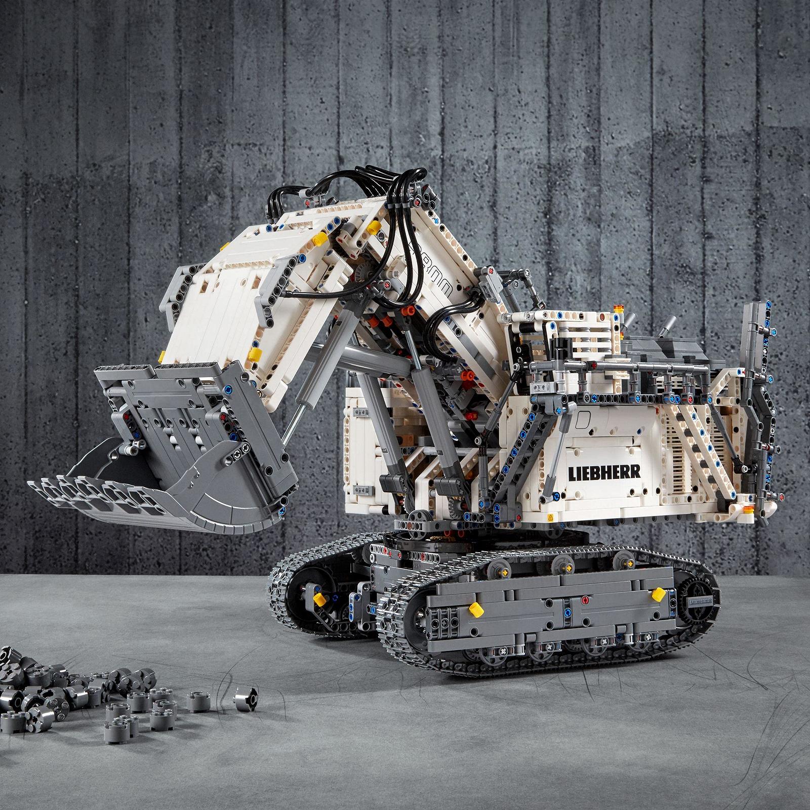 Іграшка-конструктор Lego Technic 42100 Liebherr Excavator R 9800 керована через додаток, фото №7