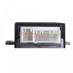 Блок управления топливным насосом METZGER GREENPARTS 2250609 для BMW synthetic.ua - Фото 1