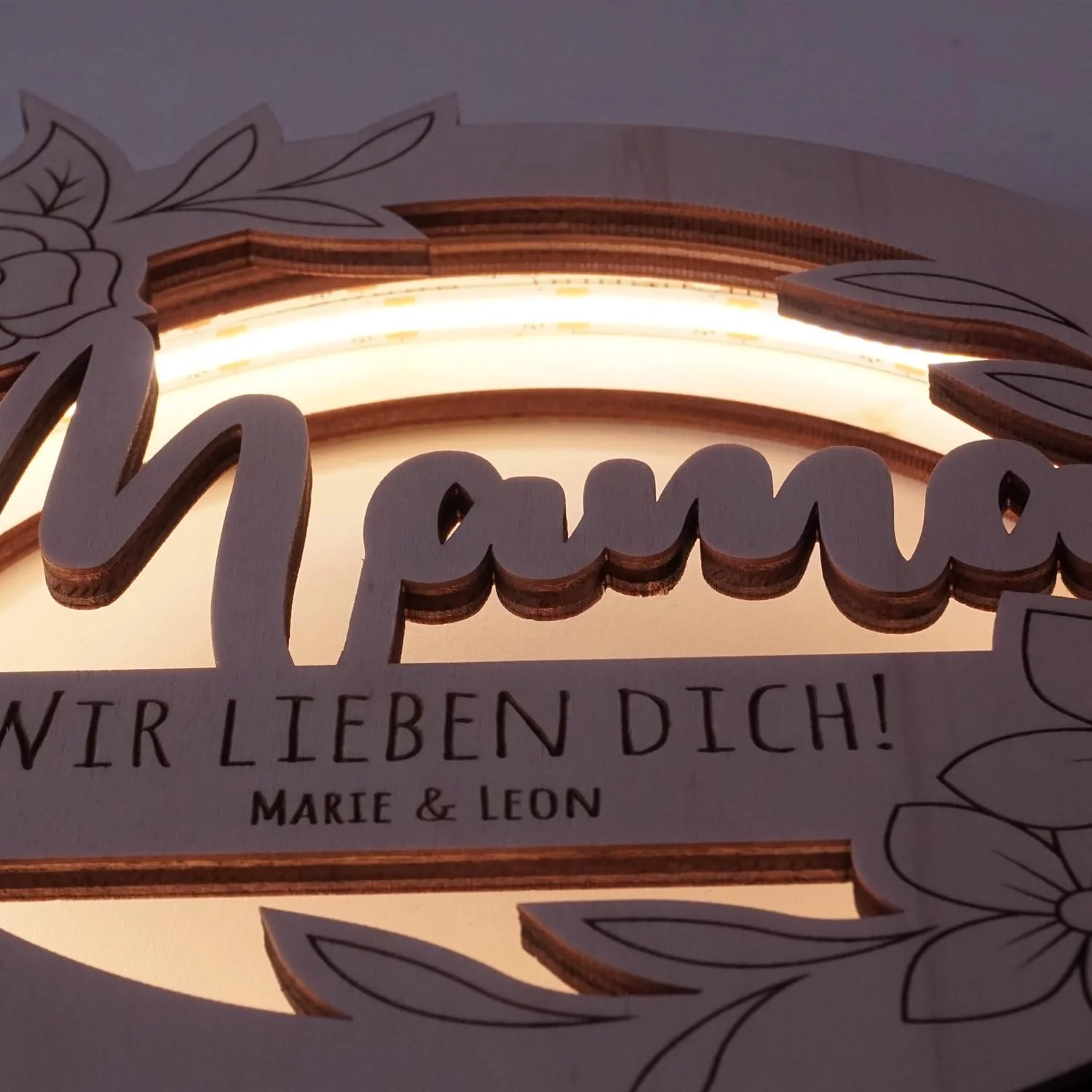 Настільна лампа Namofactur з фанери тополі з гравіюванням USB, фото №3