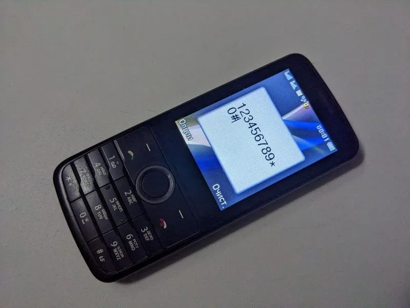 Мобільний телефон Bravis major black, фото №1 Мобільний телефон Bravis major black, фото №1