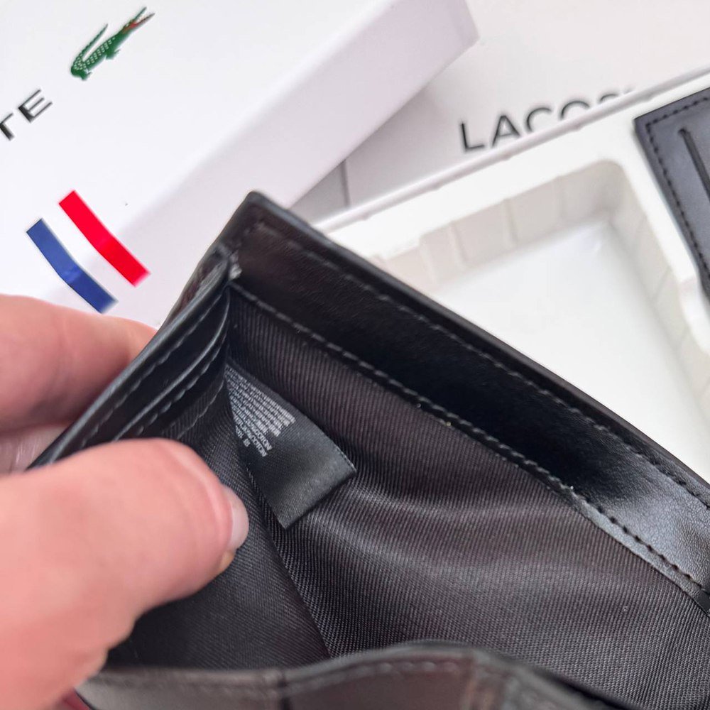 Чоловіче брендовий гаманець із натуральної шкіри Lacoste чорний в подарунковій коробці з картхолдером, фото №6