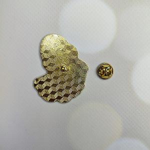 Металлический значок пин Леди Димитреску Resident Evil Village synthetic.ua - Фото 1