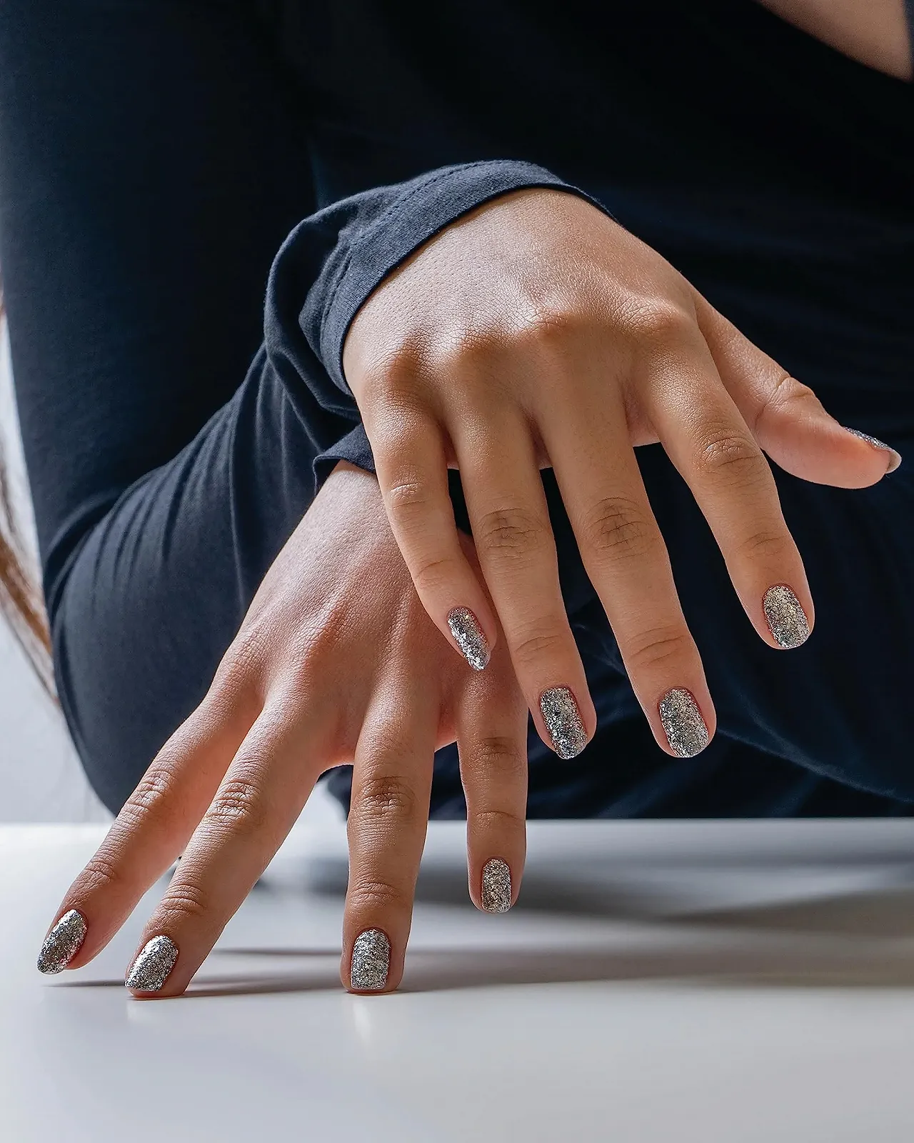 Гель-лак Gelish Mini Am I Making You Gelish? Серебряный 9 мл, фото №6 Гель-лак Gelish Mini Am I Making You Gelish? Серебряный 9 мл, фото №6