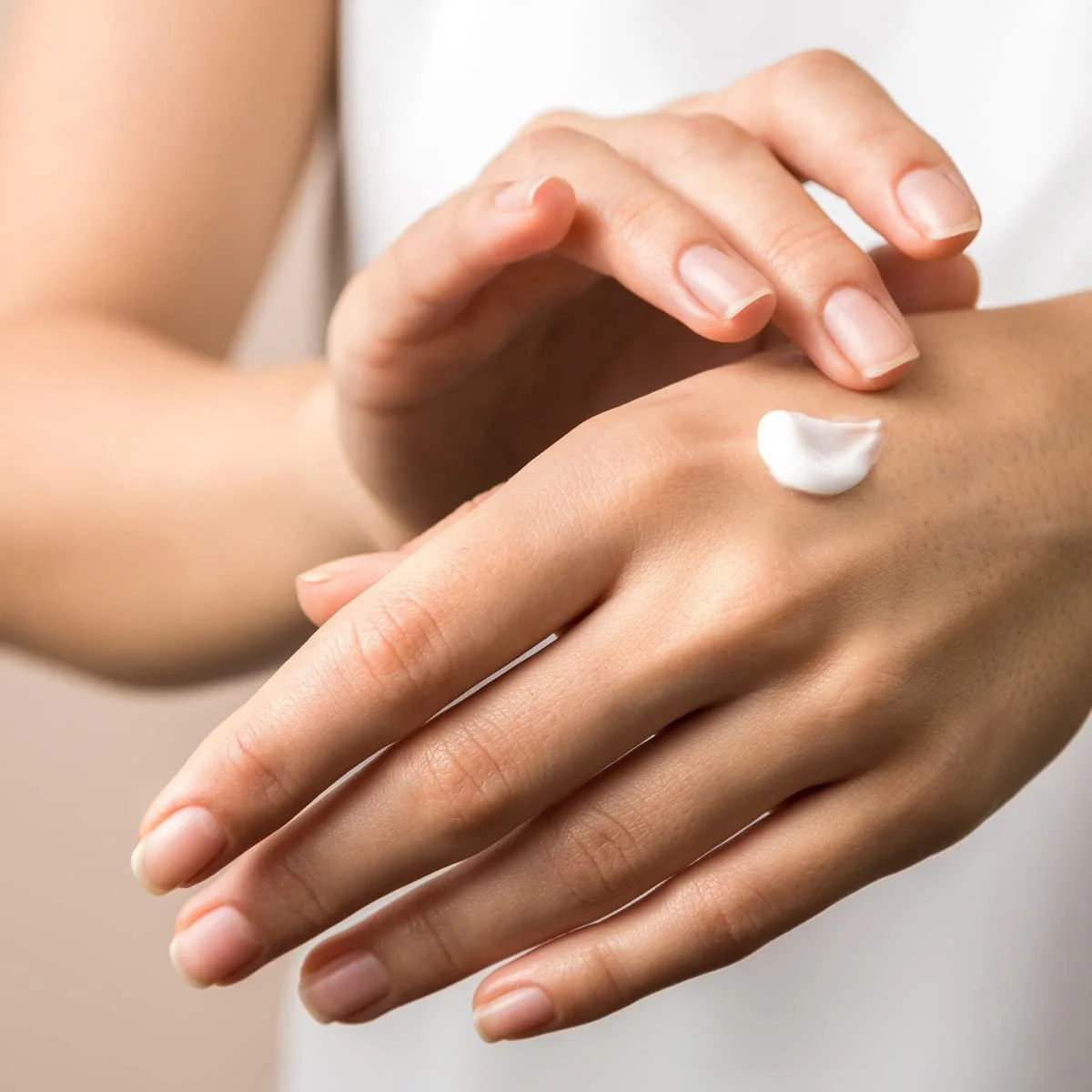 Крем для рук High Natural Cosmetics Живильний Зволожуючий Відновлюючий Ліфтинг-ефект 100 мл, фото №4