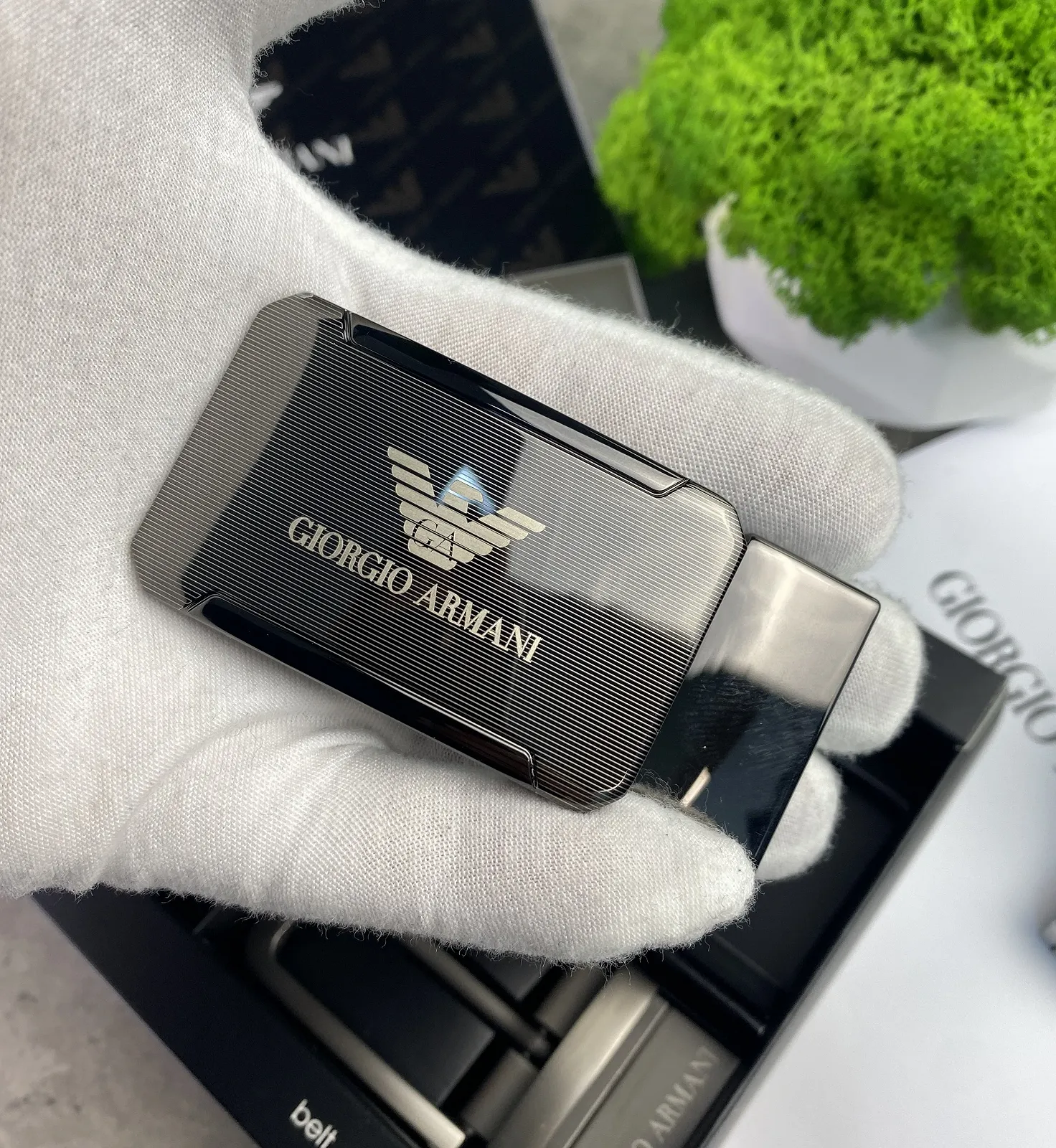 Ремень мужской кожаный брендовый с двумя пряжками в подарочной упаковке Armani, фото №5 Ремень мужской кожаный брендовый с двумя пряжками в подарочной упаковке Armani, фото №5