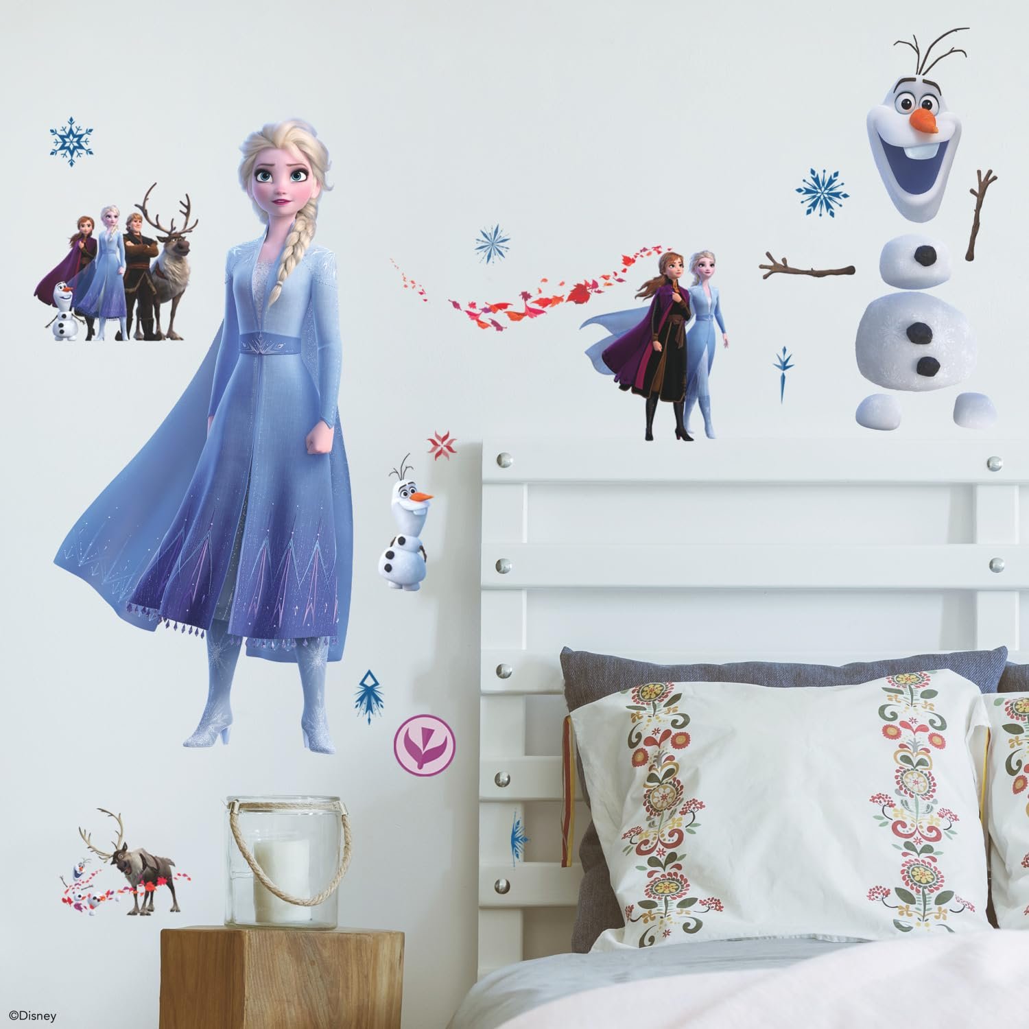 Наклейки на стену RoomMates Disney Frozen 2 RMK4075SCS 21 шт., фото №3 Наклейки на стену RoomMates Disney Frozen 2 RMK4075SCS 21 шт., фото №3