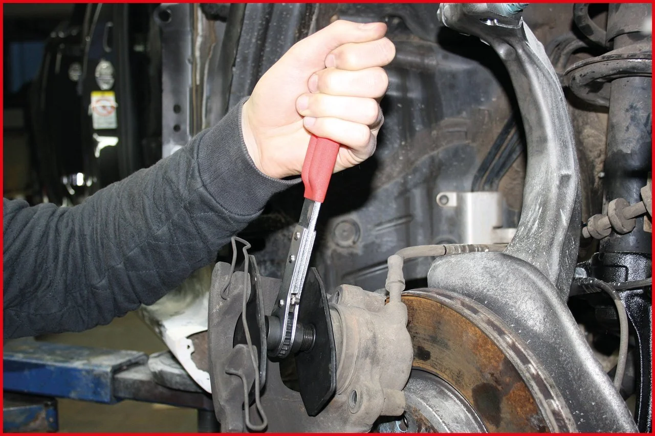 Сепаратор гальмівних циліндрів YATO YT-06805 з тріскачкою Червоно-чорний, фото №5