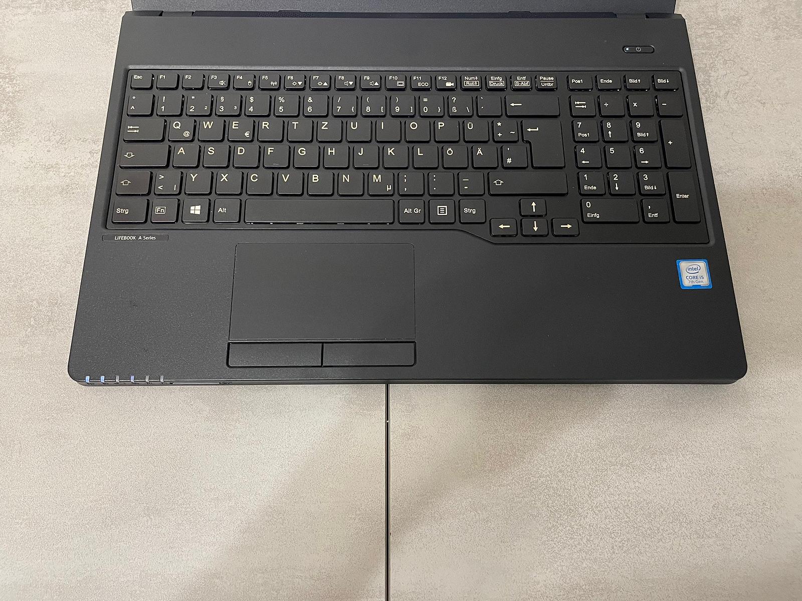 Ноутбук Fujitsu LifeBook A557, 15,6" FHD IPS, i5-7200U, 16GB, 250GB SSD, фото №4