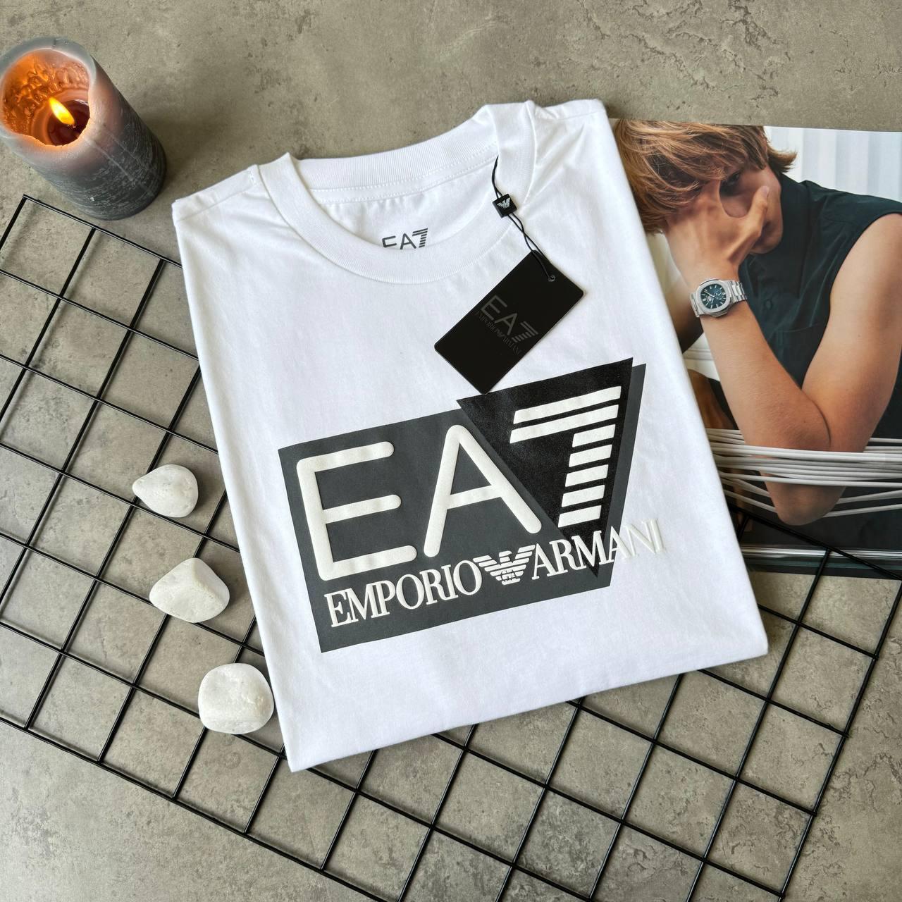 Футболка Emporio Armani EA7 брендовая мужская Емпорио Армани ЕА7 белая на лето для мужчины, фото №4