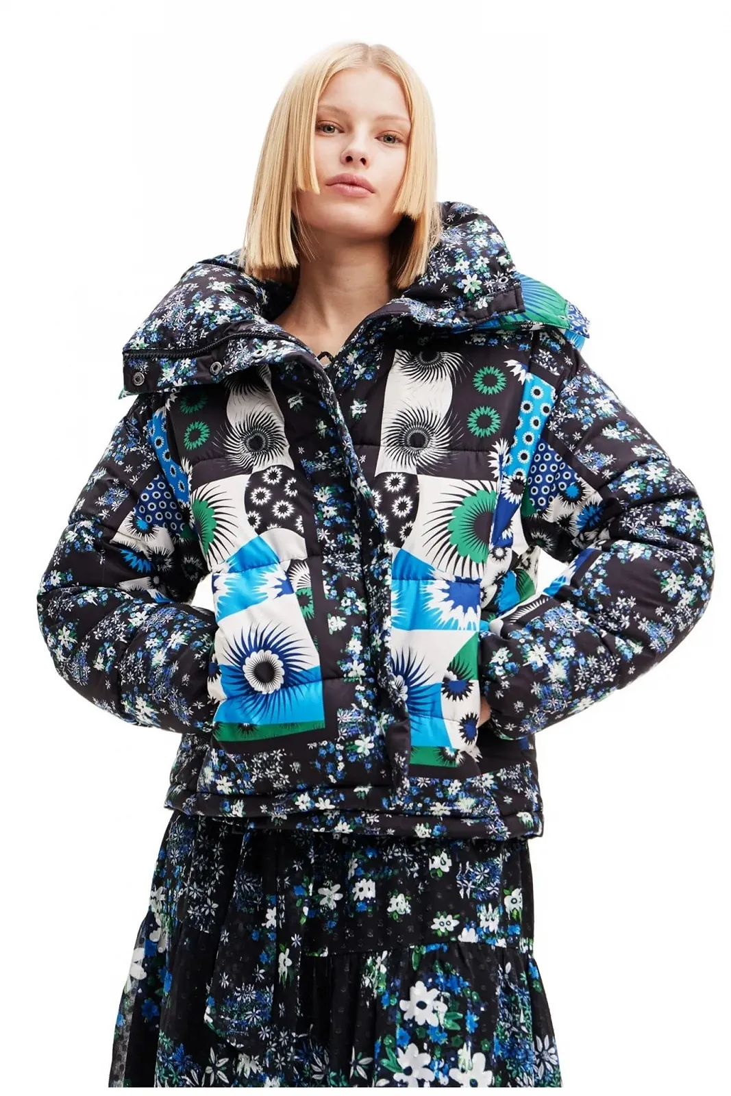 Куртка пухова Desigual Padded sissy з квітковим та геометричним принтом 23WWEW93, фото №1