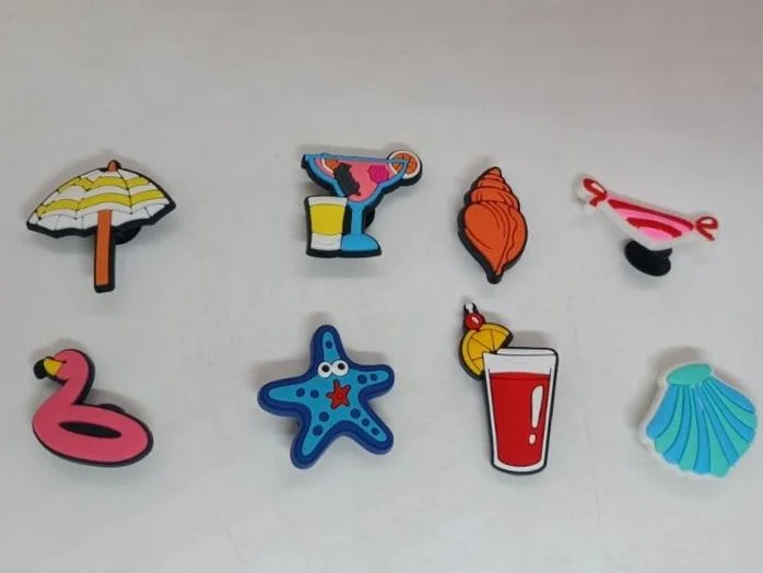 Набор джибитсов для крокса (Crocs) «Тропический отдых» — Пляжные аксессуары Фламинго, Коктейль, Мушля, 8 шт. джибитсы лето аксессуары для обуви crocs отдых, набор джибитсов летние аксессуары для обуви., фото №2