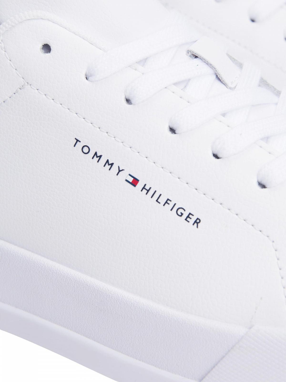 Кросівки Tommy Hilfiger Low Court Essential Шкіряні деталі, фото №4 Кросівки Tommy Hilfiger Low Court Essential Шкіряні деталі, фото №4