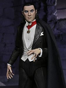 Фигурка NECA Universal Monsters Ultimate Dracula пластиковая в подарочной коробке synthetic.ua - Фото 1