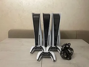 Ігрові приставки Sony Playstation PS5 CFI-1015A, CFI-1115A, CFI-1215A,  Blu-ray + джойстик - Фото 1
