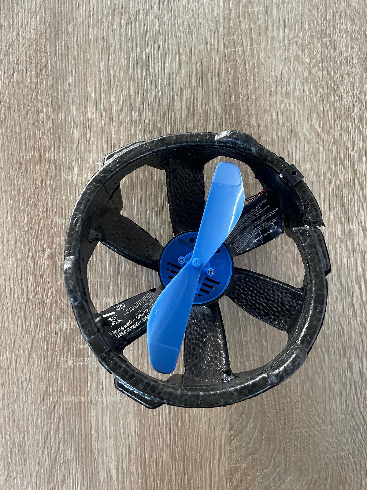 Повітряний гравітатор Air Hogs одна з деталь зламана не працює, фото №1