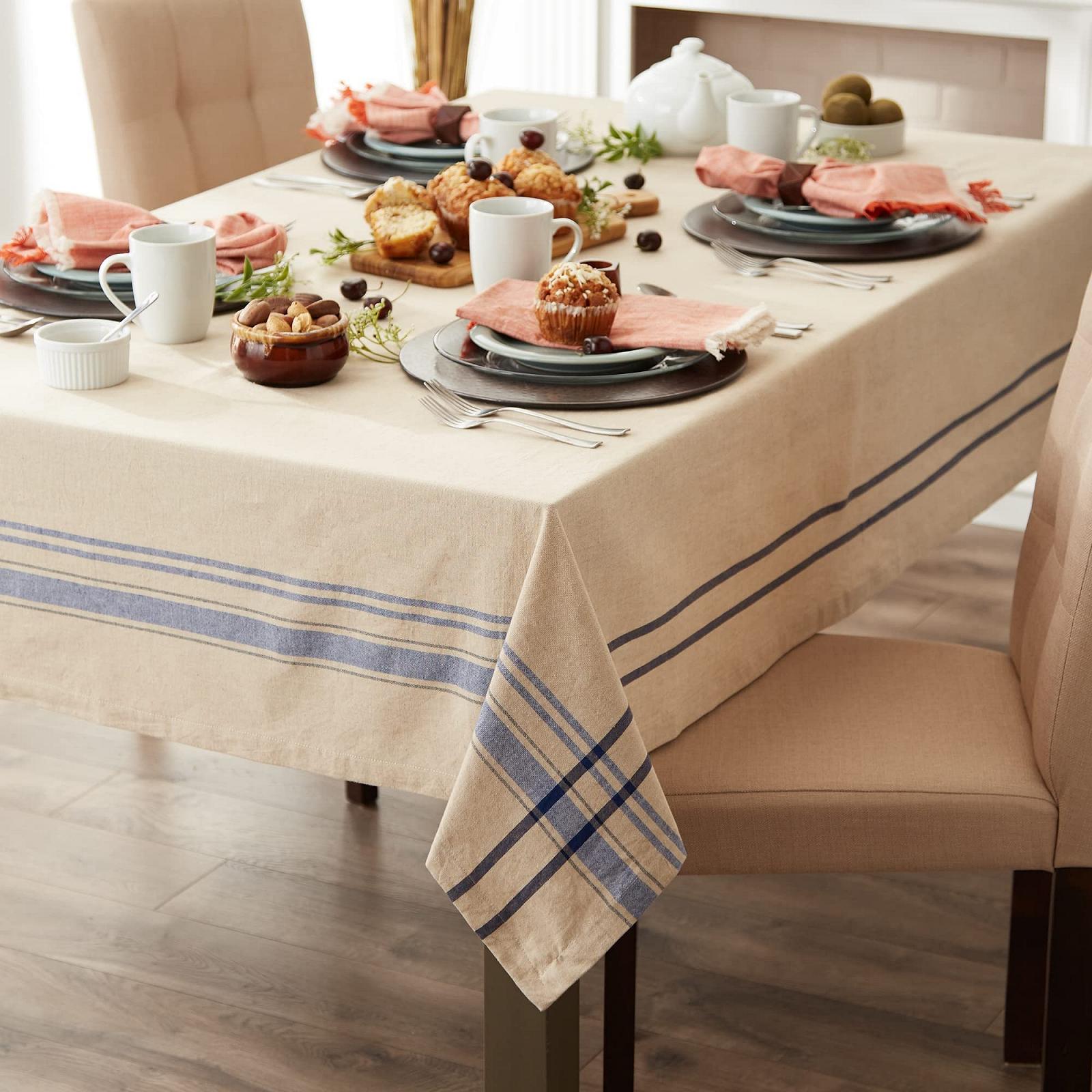 Скатертина DII French Stripe бавовняна Синя кругла 70 дюймів, фото №5