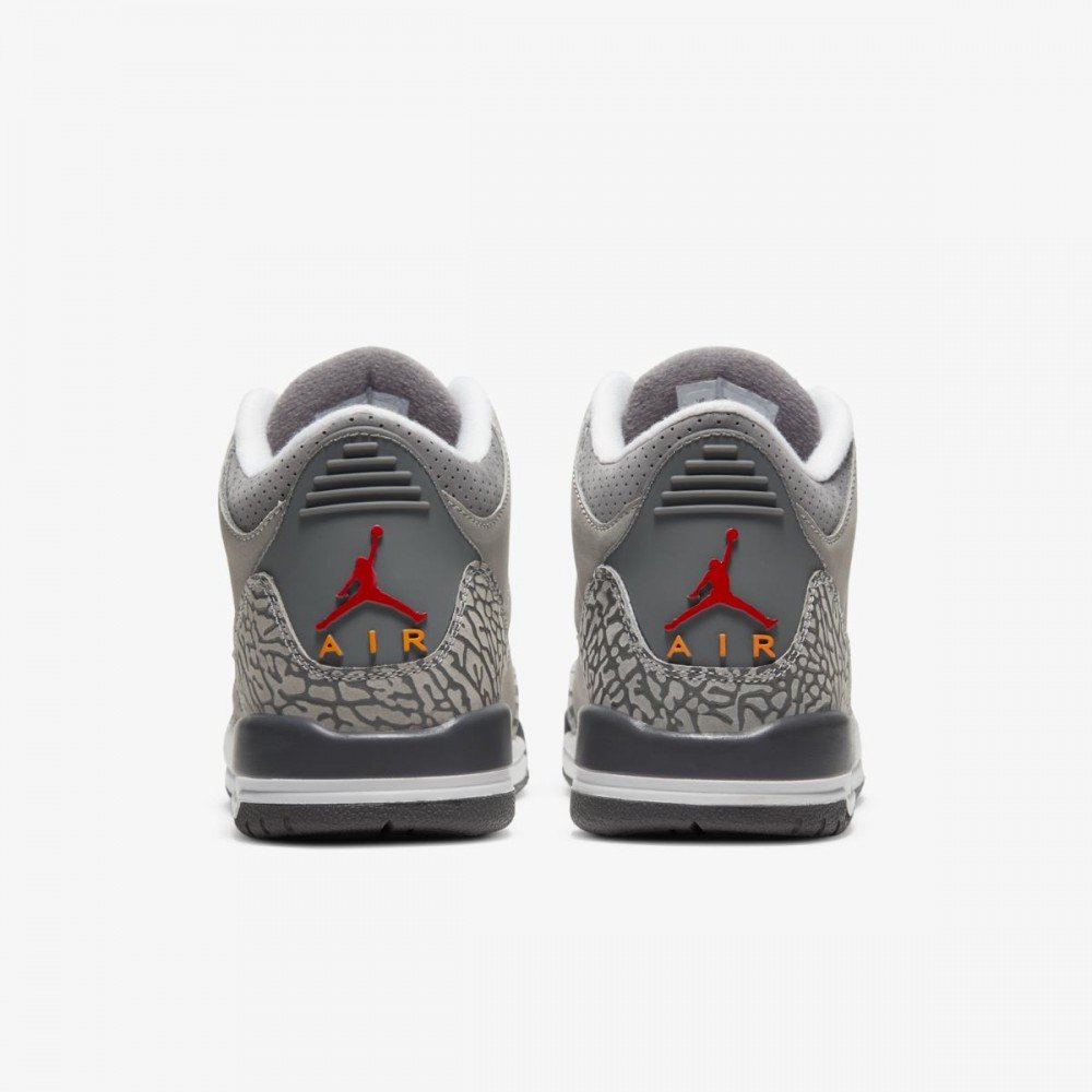 Кросівки Nike AIR JORDAN 3 RETRO (GS) 38.5, фото №3