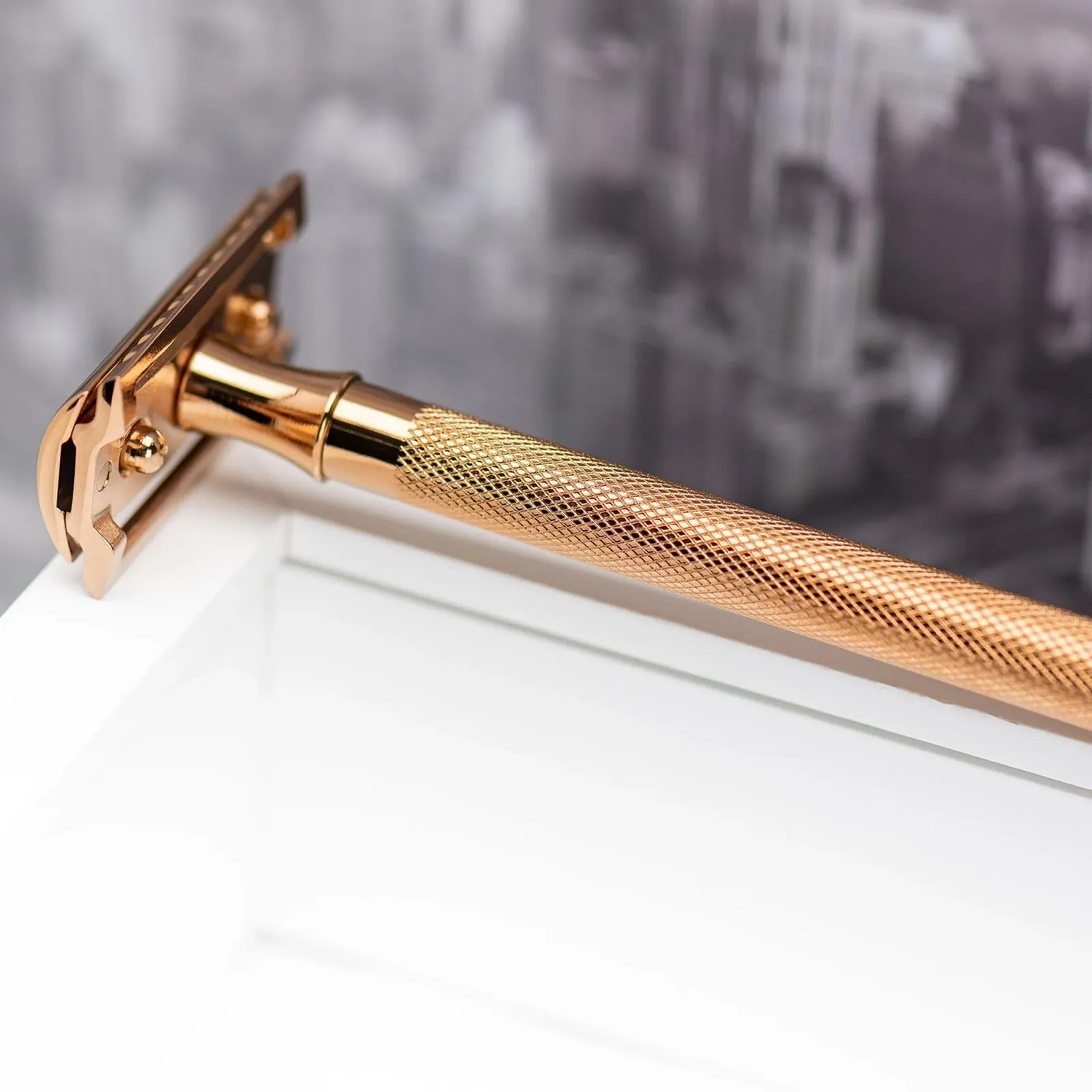 Т-образная бритва MERKUR 24G с 10 лезвиями Rose Gold, фото №7 Т-образная бритва MERKUR 24G с 10 лезвиями Rose Gold, фото №7
