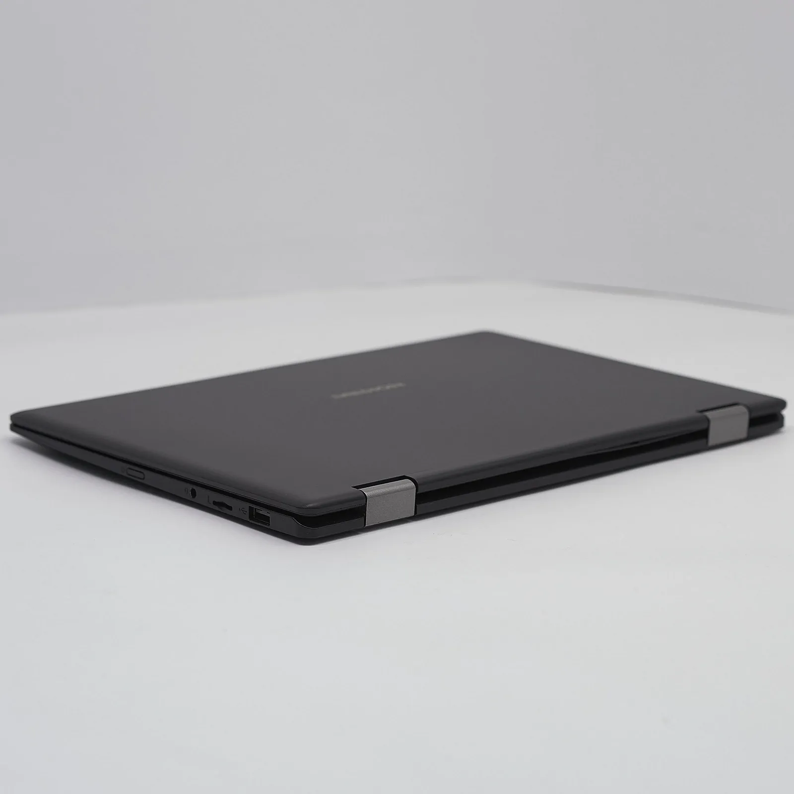 Ноутбук-планшет 11.6" Medion (Lenovo Group) Akoya E2291 | Чотириядерний Intel | RAM DDR4 4 ГБ | SSD 128 ГБ + eMMc 64 ГБ | Intel Graphics | Сенсорний екран | Металевий корпус | АКБ до 8 годин | Win10 (5122), фото №7 Ноутбук-планшет 11.6" Medion (Lenovo Group) Akoya E2291 | Чотириядерний Intel | RAM DDR4 4 ГБ | SSD 128 ГБ + eMMc 64 ГБ | Intel Graphics | Сенсорний екран | Металевий корпус | АКБ до 8 годин | Win10 (5122), фото №7