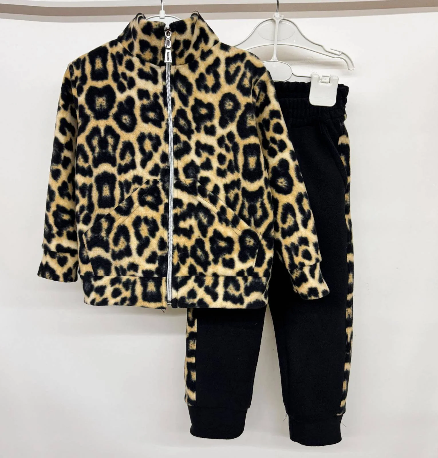 Теплий флісовий костюм леопард від 98 до 146 см лео фліс, фото №2