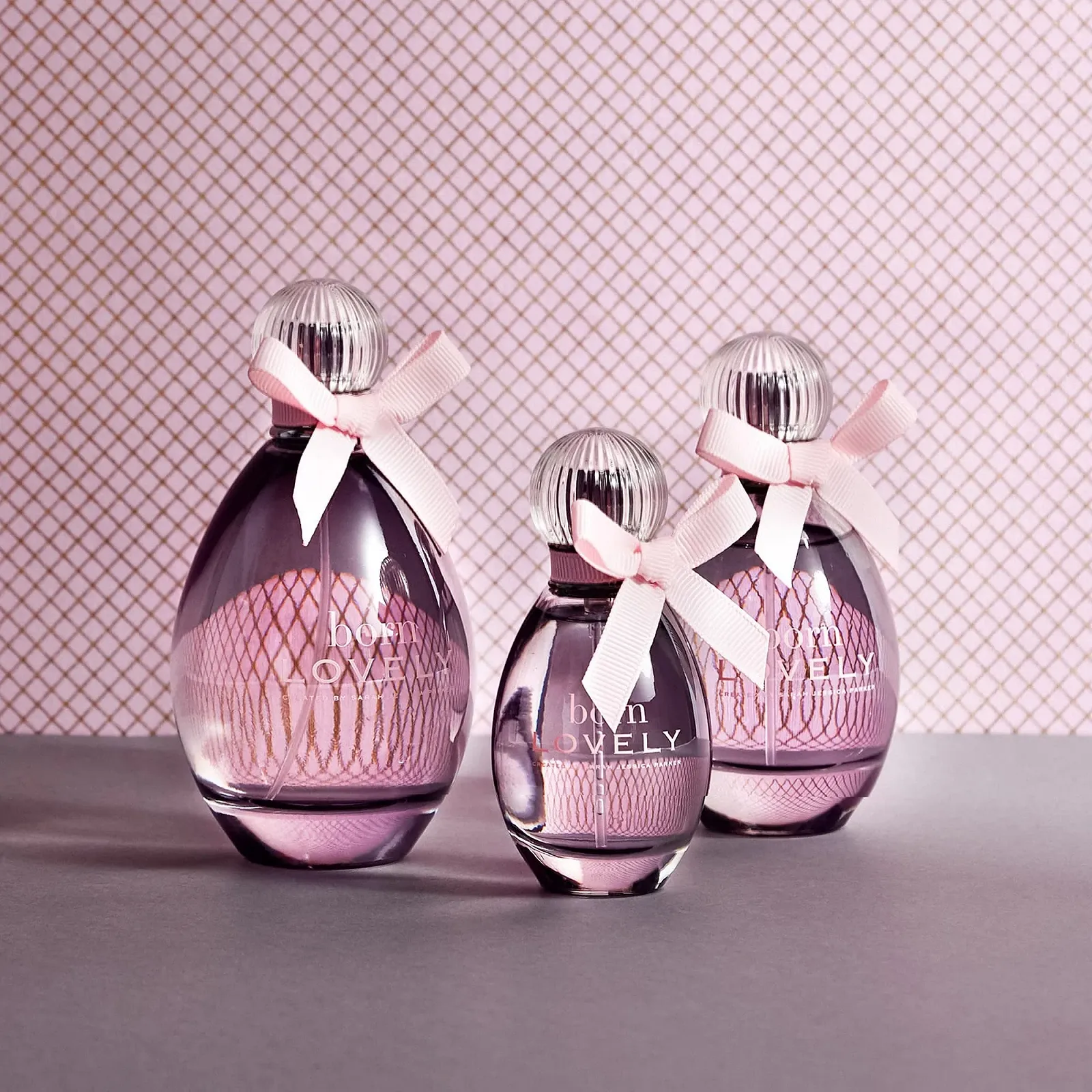 Парфюмированная вода Sarah Jessica Parker Born Lovely 50 мл Спрей, фото №14 Парфюмированная вода Sarah Jessica Parker Born Lovely 50 мл Спрей, фото №14