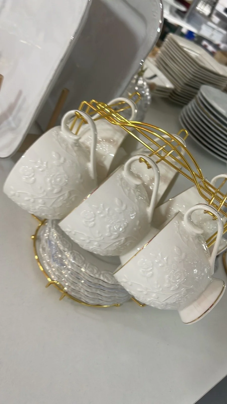 Порцеляновий чайний сервіз 6 персон на золотій підставці, фото №1