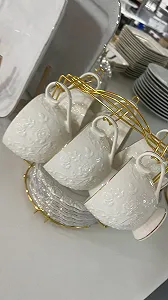 Купити Порцеляновий чайний сервіз 6 персон на золотій підставці - Фото 1 Порцеляновий чайний сервіз 6 персон на золотій підставці - Фото 1