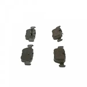 Комплект тормозных колодок дискового тормоза BOSCH 0 986 461 752 для VOLVO передний мост synthetic.ua - Фото 1