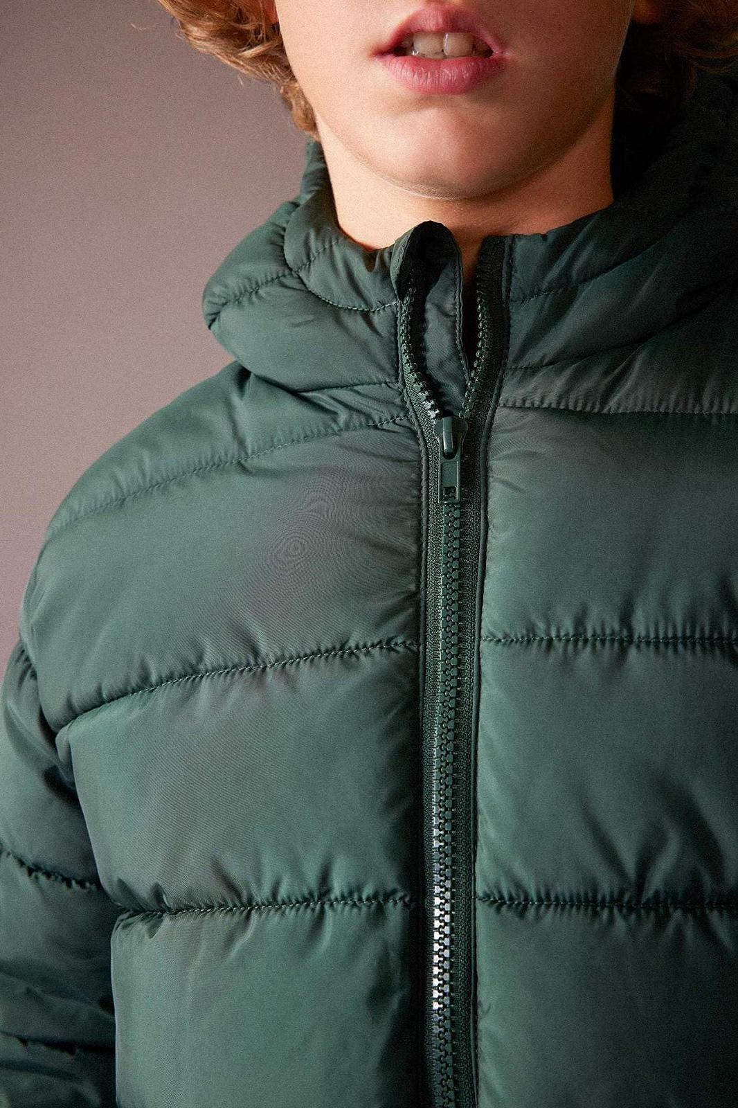 Зимняя куртка DeFacto для мальчиков, стандартный крой, с капюшоном, фото №4 Зимняя куртка DeFacto для мальчиков, стандартный крой, с капюшоном, фото №4