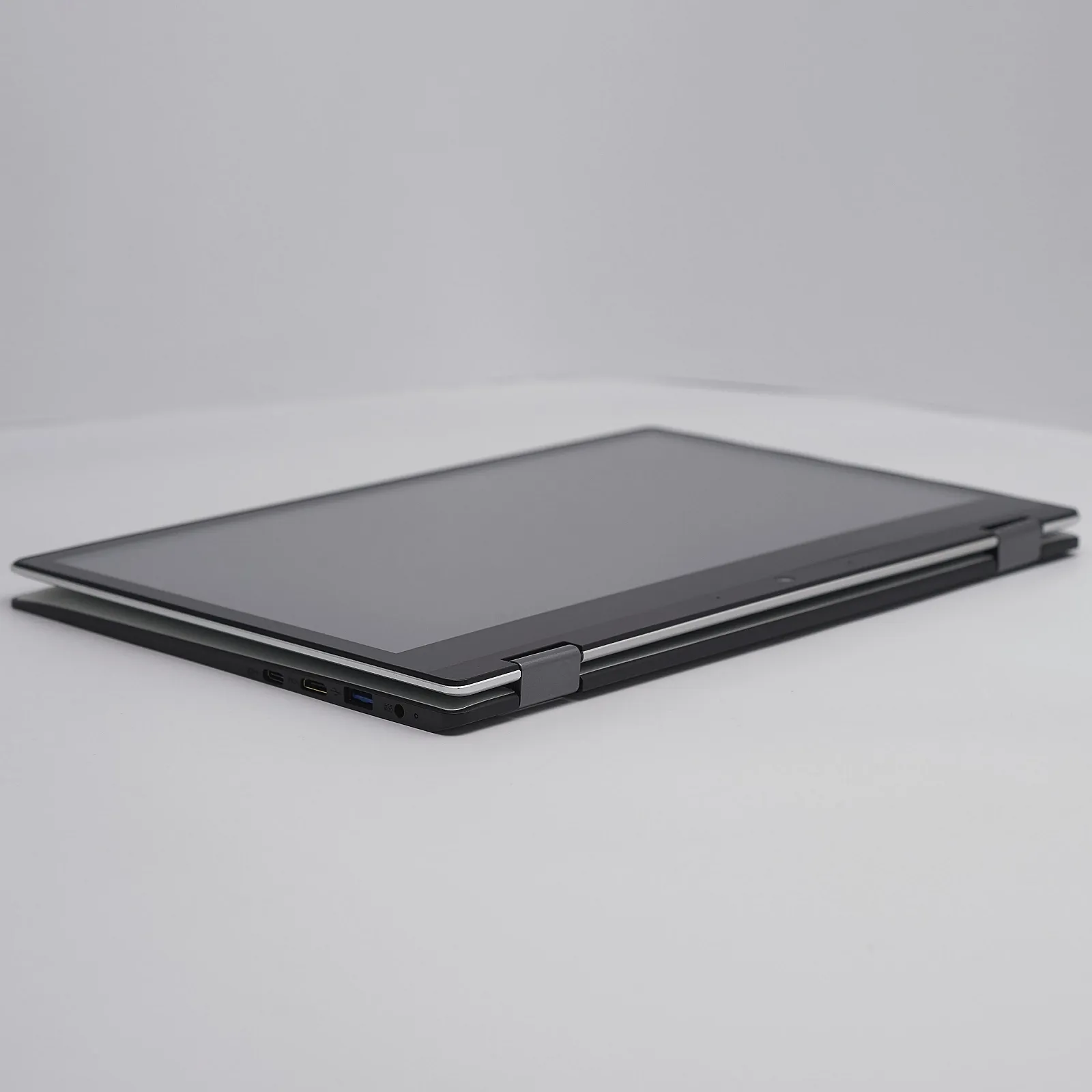Ноутбук-планшет 13,3" Medion (Lenovo Group) E3221 | IPS (1920x1080) FullHD | Чотириядерний Intel | RAM DDR4 4 ГБ | SSD 128 ГБ + eMMc 64 ГБ | Сенсорний екран | Метал | АКБ до 8 годин | Win10 б/в (5116), фото №8 Ноутбук-планшет 13,3" Medion (Lenovo Group) E3221 | IPS (1920x1080) FullHD | Чотириядерний Intel | RAM DDR4 4 ГБ | SSD 128 ГБ + eMMc 64 ГБ | Сенсорний екран | Метал | АКБ до 8 годин | Win10 б/в (5116), фото №8
