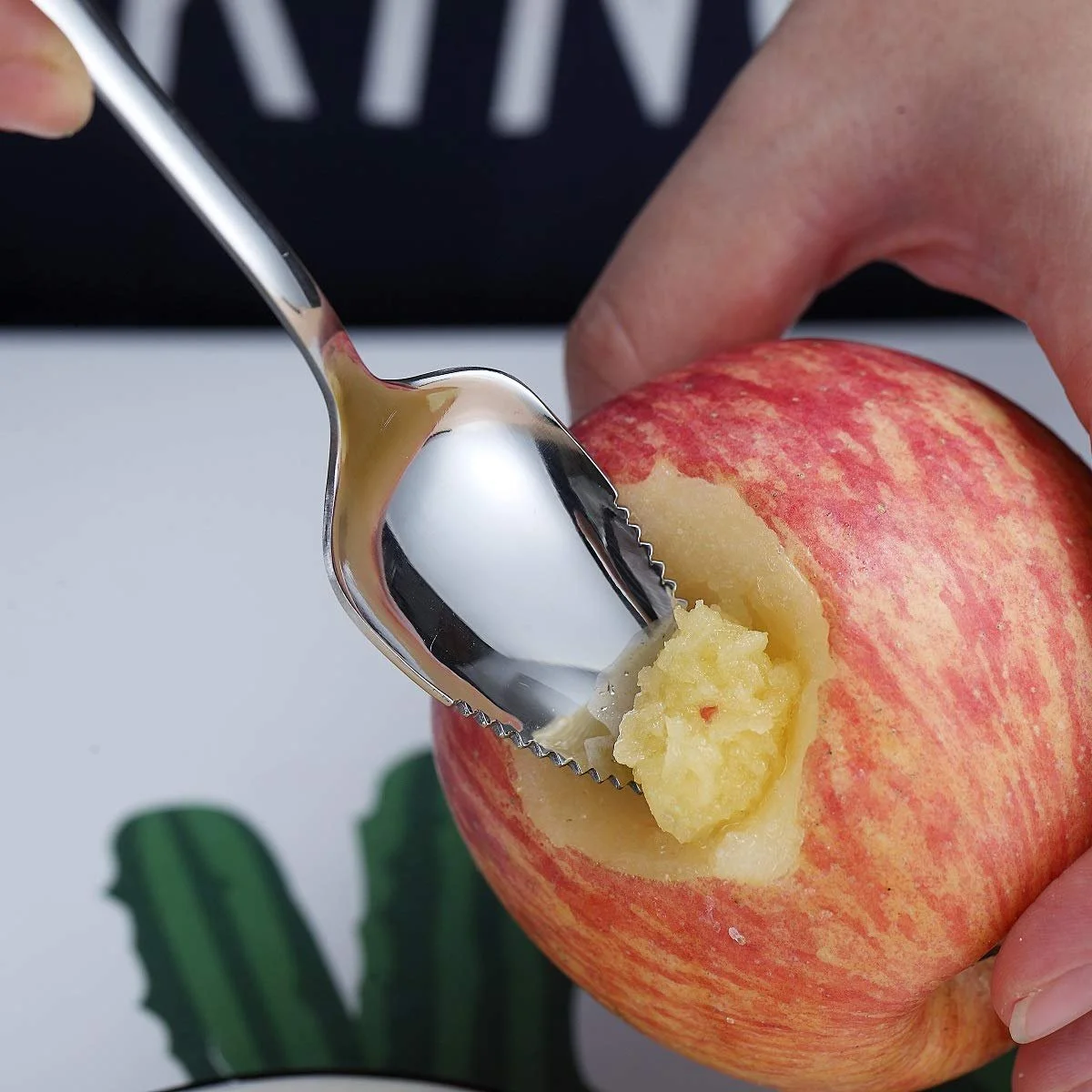 Ложка для грейпфрута Набор 5 шт, 4 ложки для грейпфрута из нержавеющей стали и 1 нож для грейпфрута с титановым покрытием, Набор посуды для грейпфрута, Набор ложек с зубчатыми краями, 5 шт (Серебро), фото №6