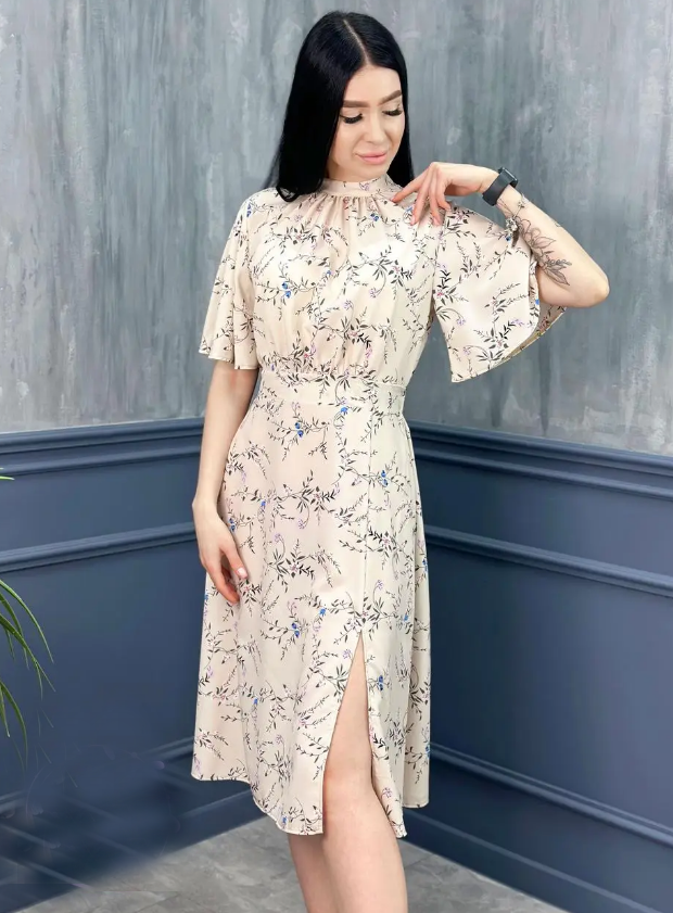 Женское летнее платье миди с разрезом в цветочный принт GF509334 размер 46/48, цвет бежевый, фото №1 Женское летнее платье миди с разрезом в цветочный принт GF509334 размер 46/48, цвет бежевый, фото №1
