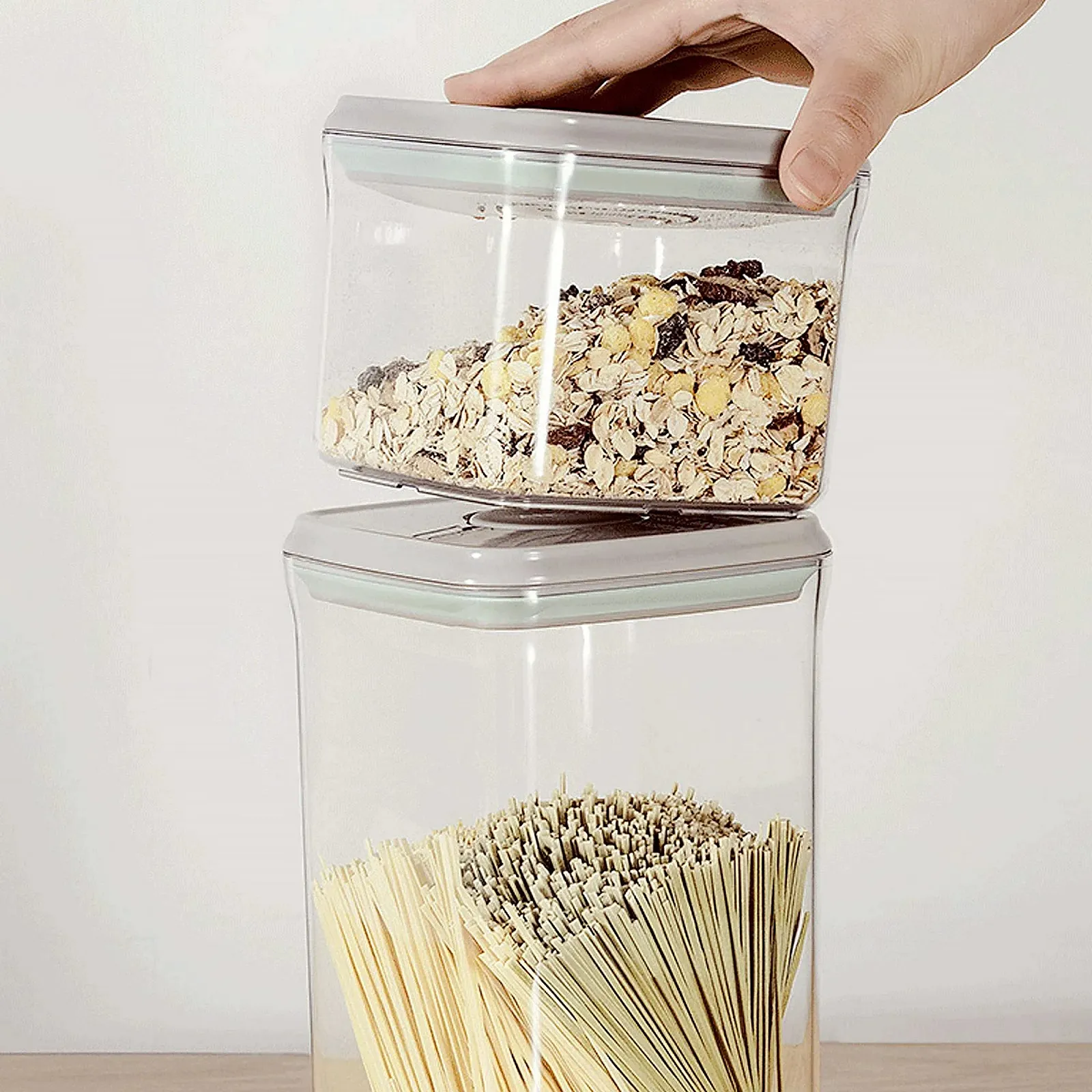 Ємність для зберігання 1.7 л з герметичною кришкою BPA-Free Прозорий, фото №5 Ємність для зберігання 1.7 л з герметичною кришкою BPA-Free Прозорий, фото №5