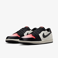Кроссовки Nike AIR JORDAN 1 RETRO LOW OG PSG Размер 44 synthetic.ua - Фото 1