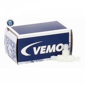 З'єднувач, шланг омивача VEMO V40-08-0040 Green Mobility Parts synthetic.ua - Фото 1